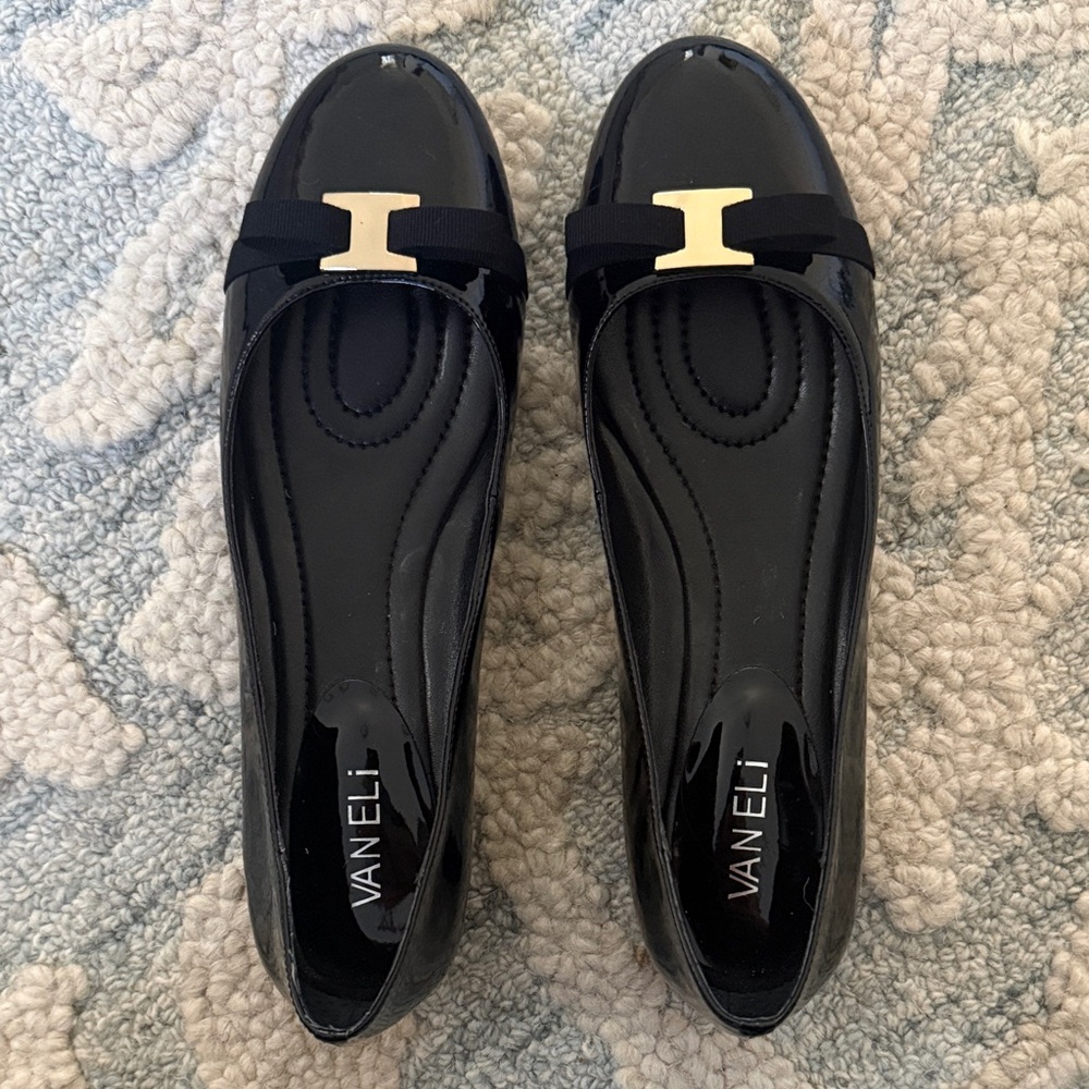 Vaneli Black Patent Flats with Gold Accent Size 7.5 Narrow